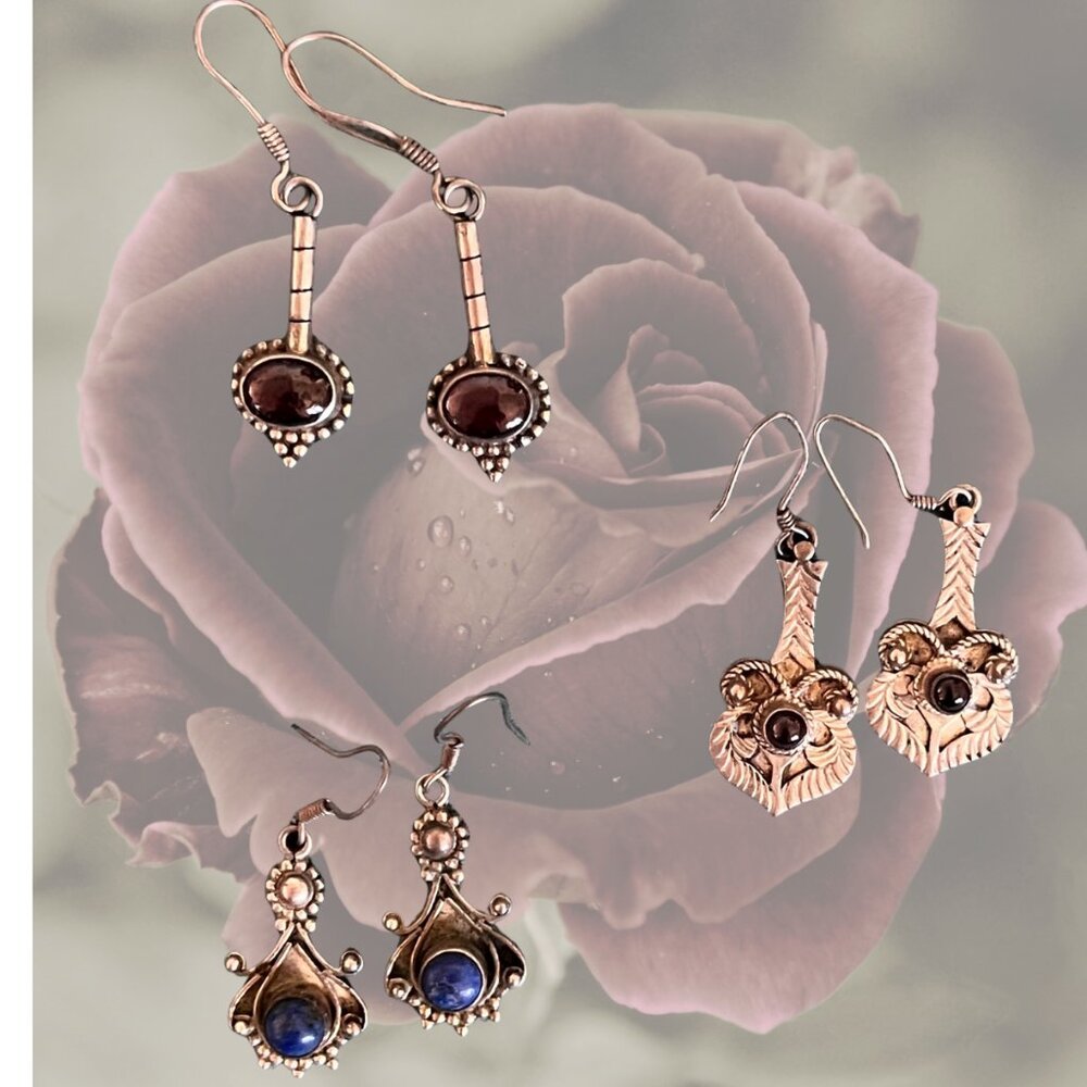 Lot of three pairs of oxidized silver earrings - Boho - EUC - Garnets, Lapis -